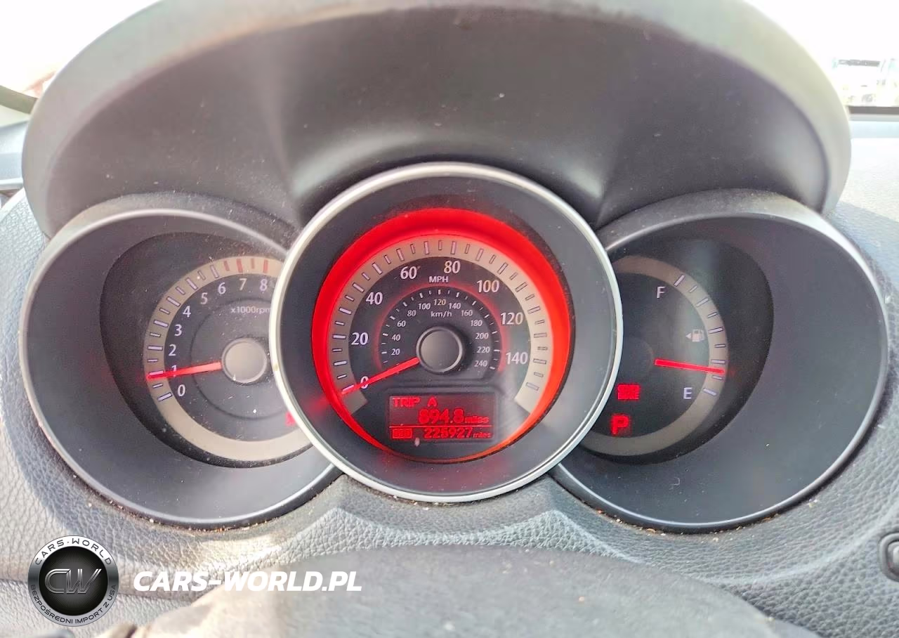 2011 Kia Forte Sx VIN:KNAFW5A3XB5357915 - 9