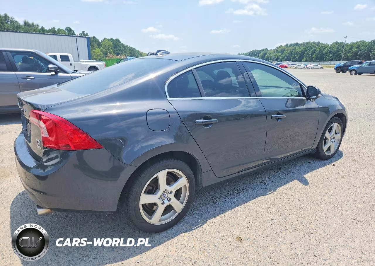 2013 Volvo S60 T5 VIN:YV1612FH7D2189105 - 3