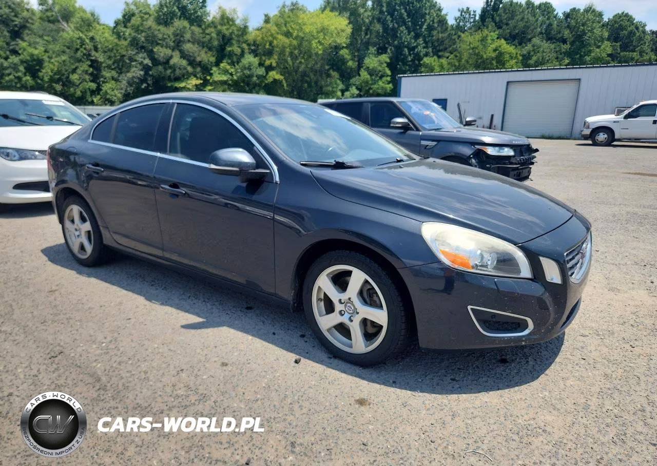 2013 Volvo S60 T5 VIN:YV1612FH7D2189105 - 4
