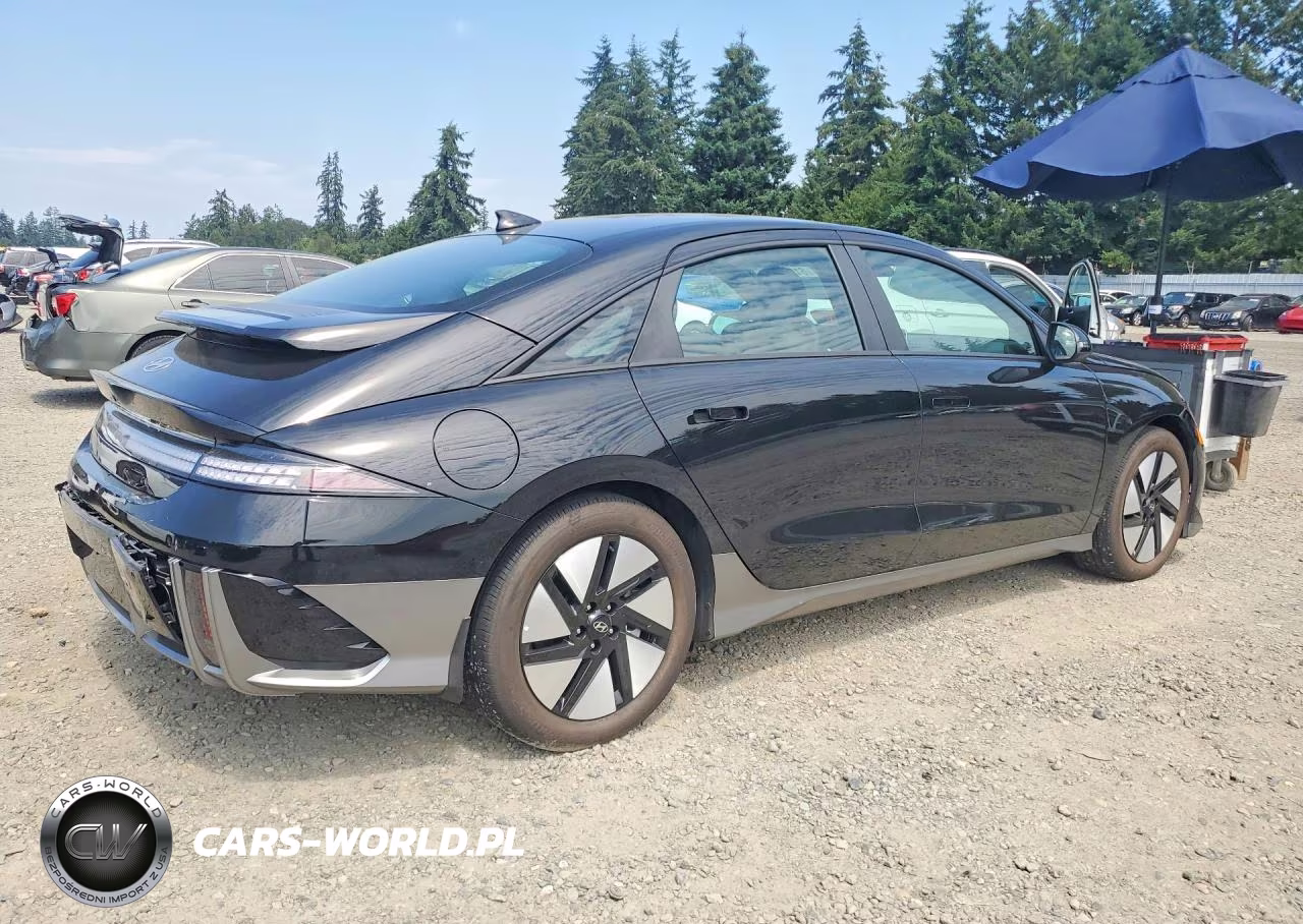 2025 Hyundai Ioniq 6 Se VIN:KMHM24AC8SA098876 - 3