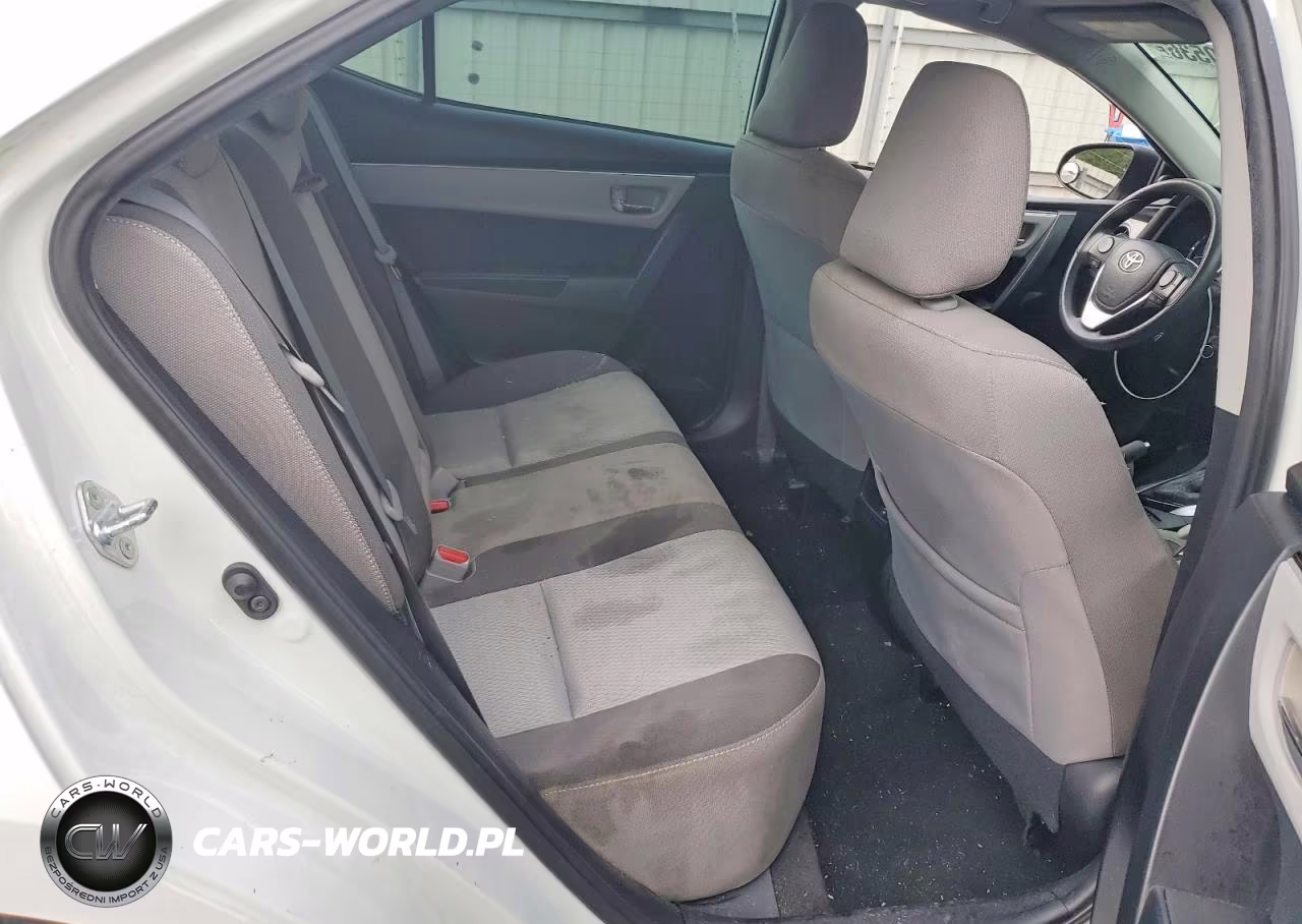 2018 Toyota Corolla Le VIN:2T1BURHE1JC114890 - 10