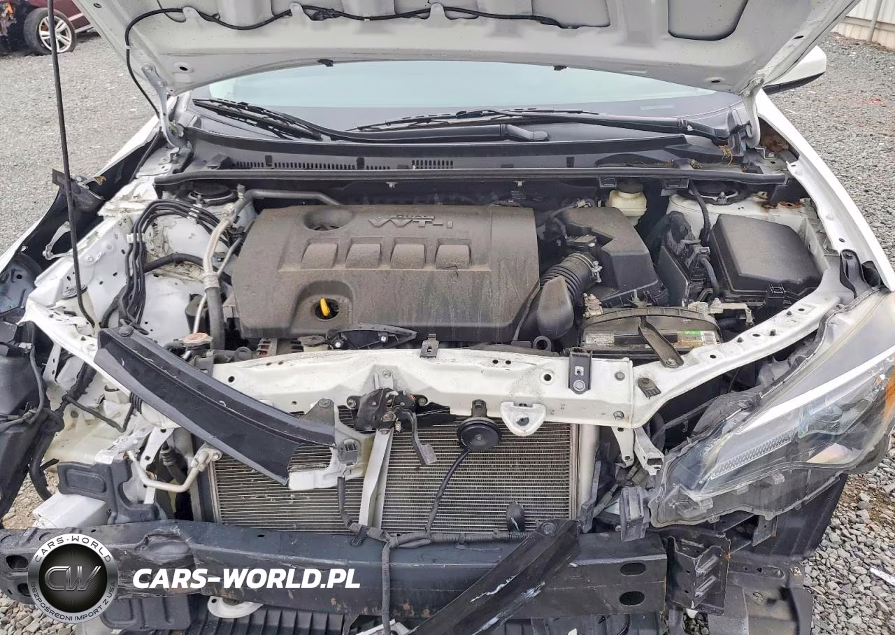 2018 Toyota Corolla Le VIN:2T1BURHE1JC114890 - 11