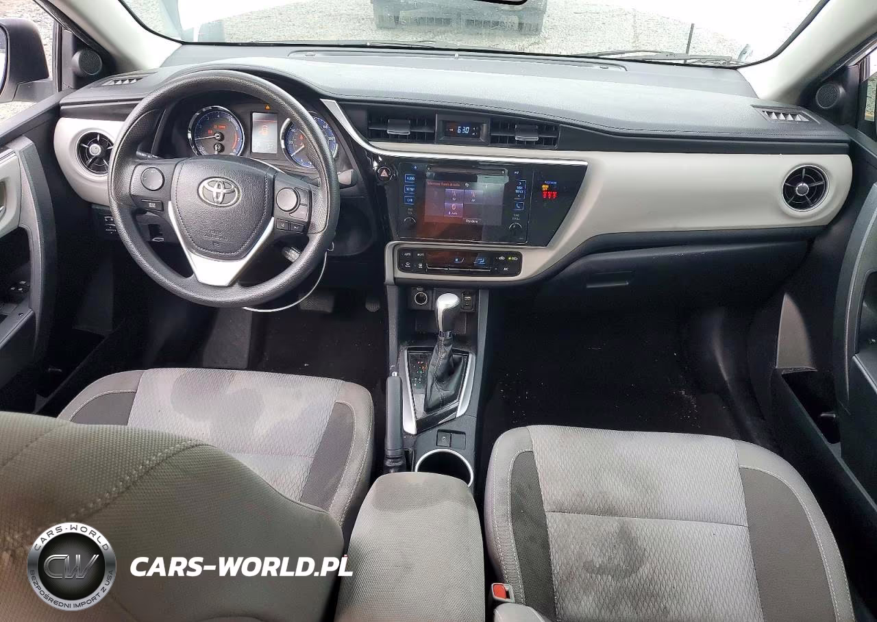 2018 Toyota Corolla Le VIN:2T1BURHE1JC114890 - 8