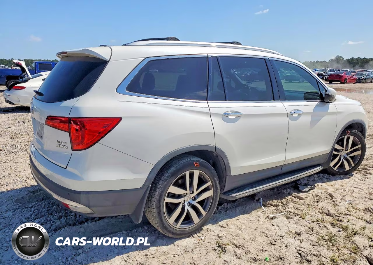 2017 Honda Pilot Elite VIN:5FNYF6H00HB019573 - 3