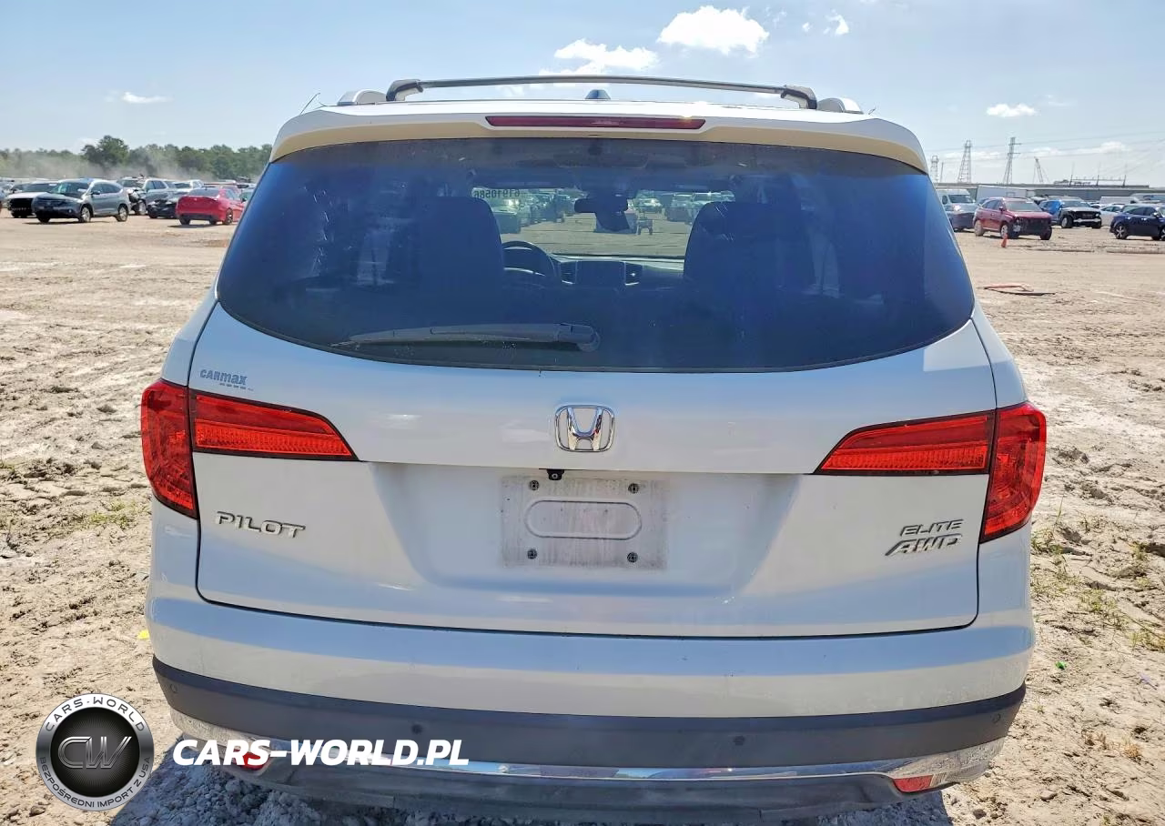 2017 Honda Pilot Elite VIN:5FNYF6H00HB019573 - 6