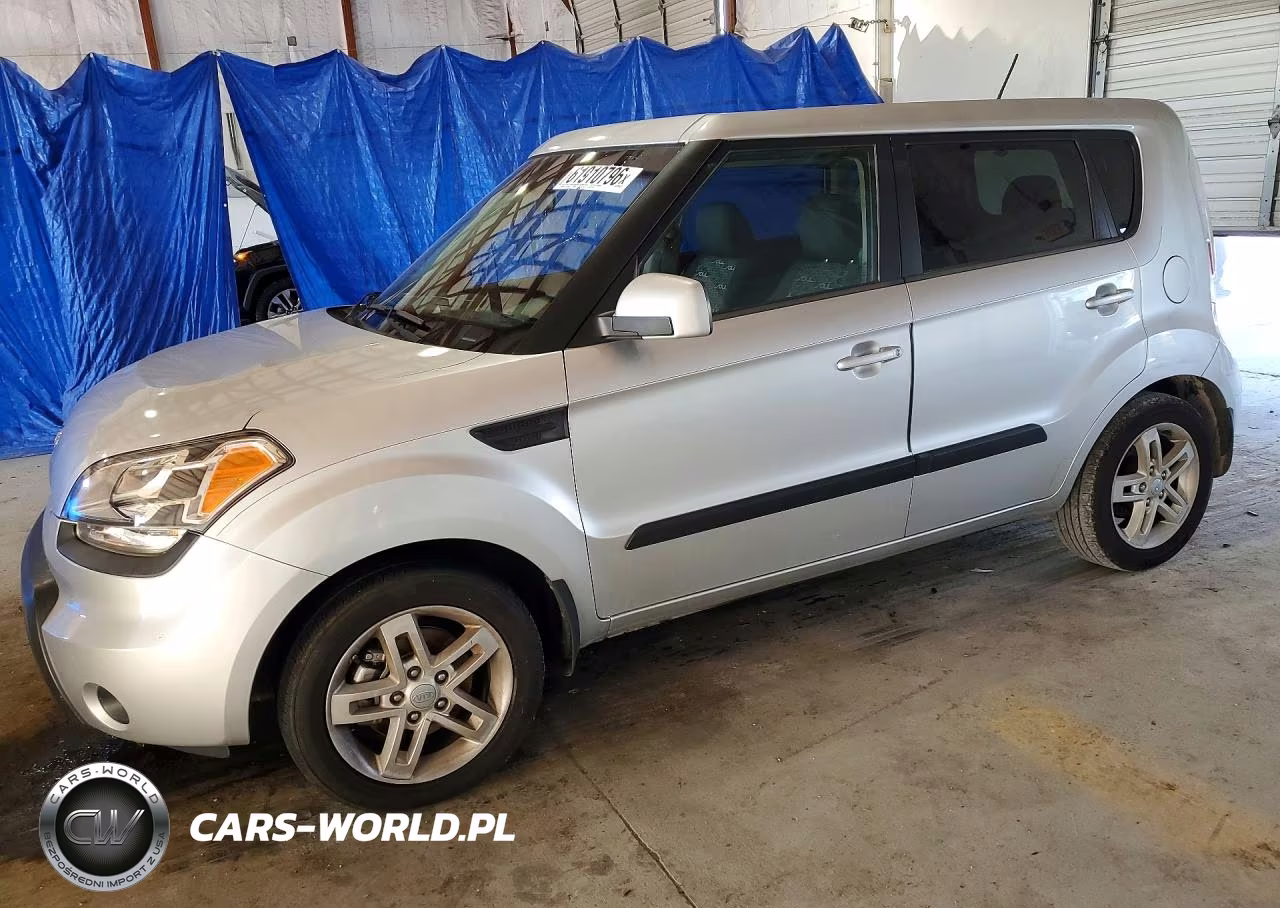 2011 Kia Soul +