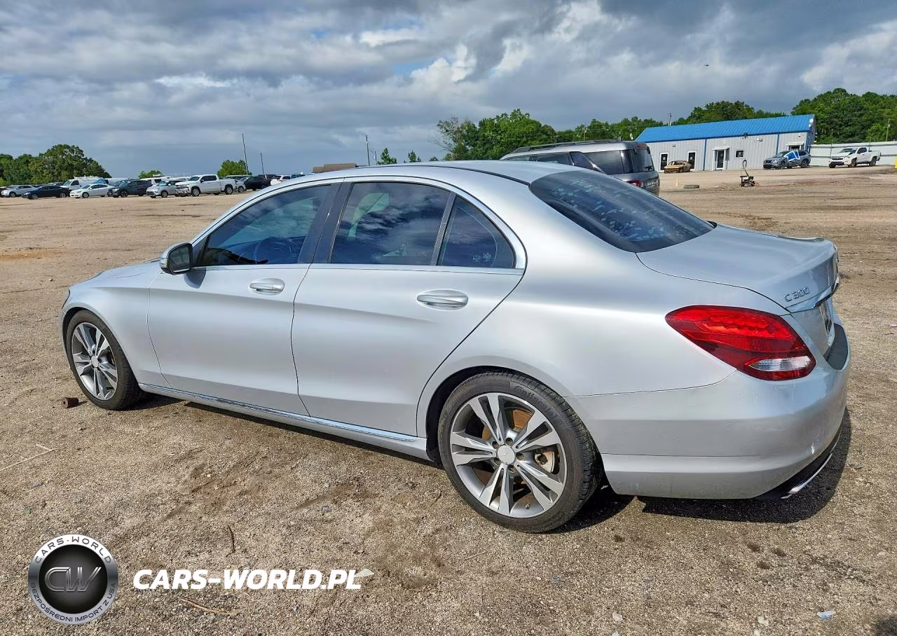 2015 Mercedes-Benz C 300 VIN:55SWF4JB1FU085116 - 2