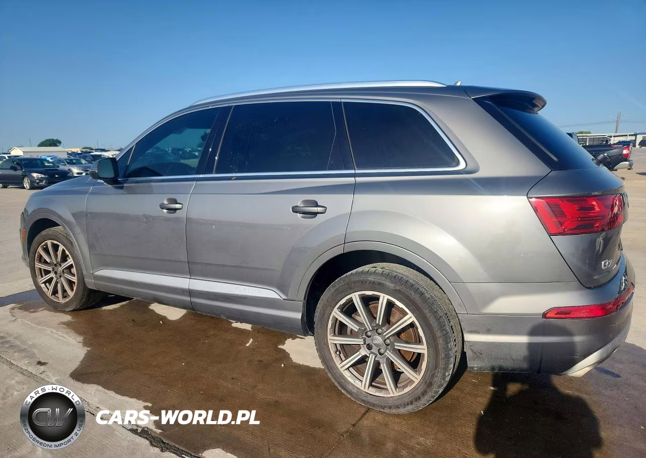 2017 Audi Q7 Premium VIN:WA1AAAF74HD023498 - 2