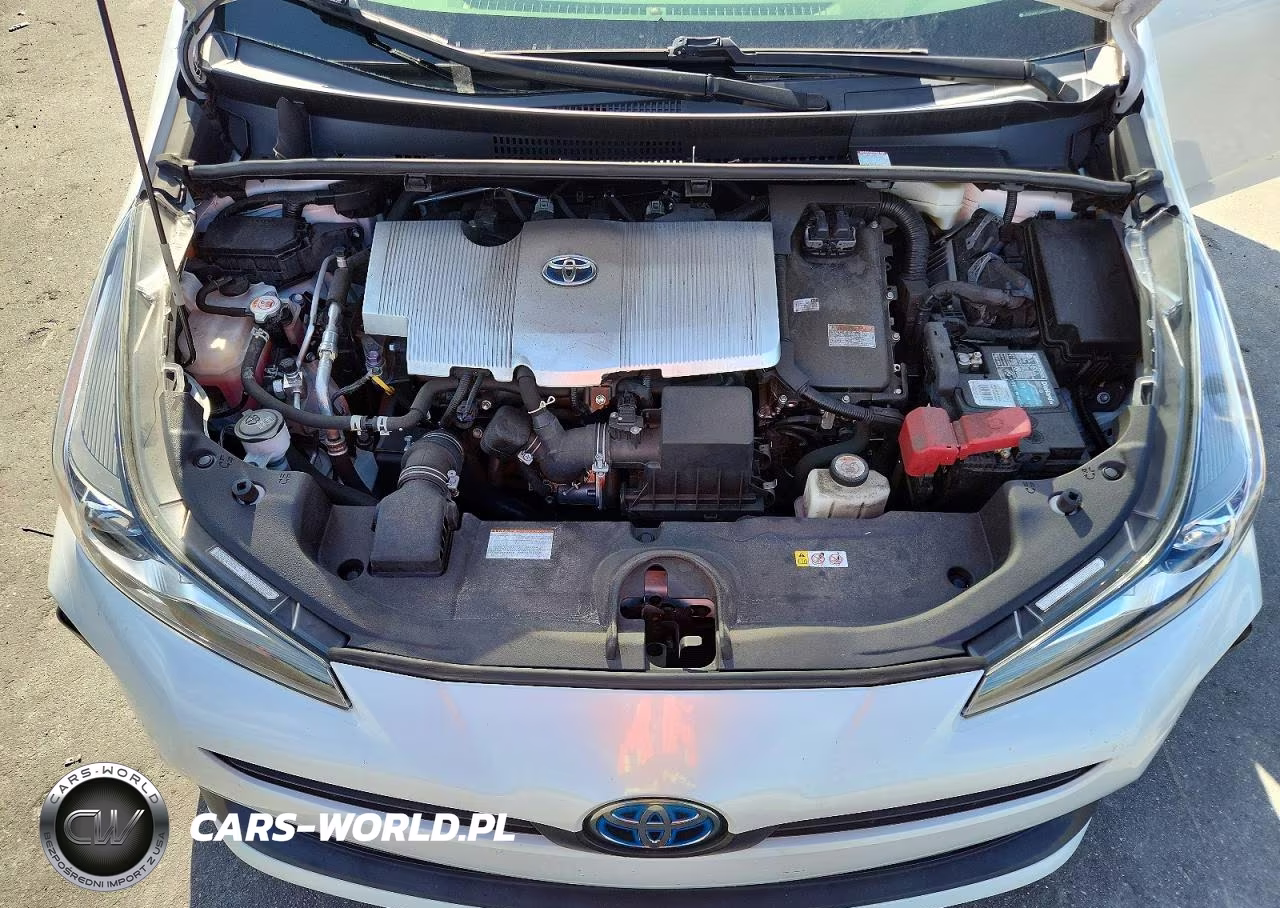 2021 Toyota Prius L Eco VIN:JTDKAMFU4M3147949 - 11