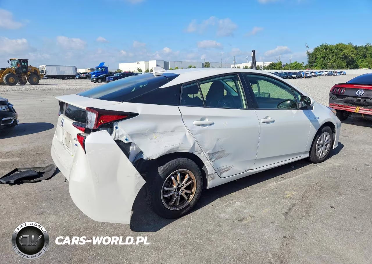 2021 Toyota Prius L Eco VIN:JTDKAMFU4M3147949 - 3