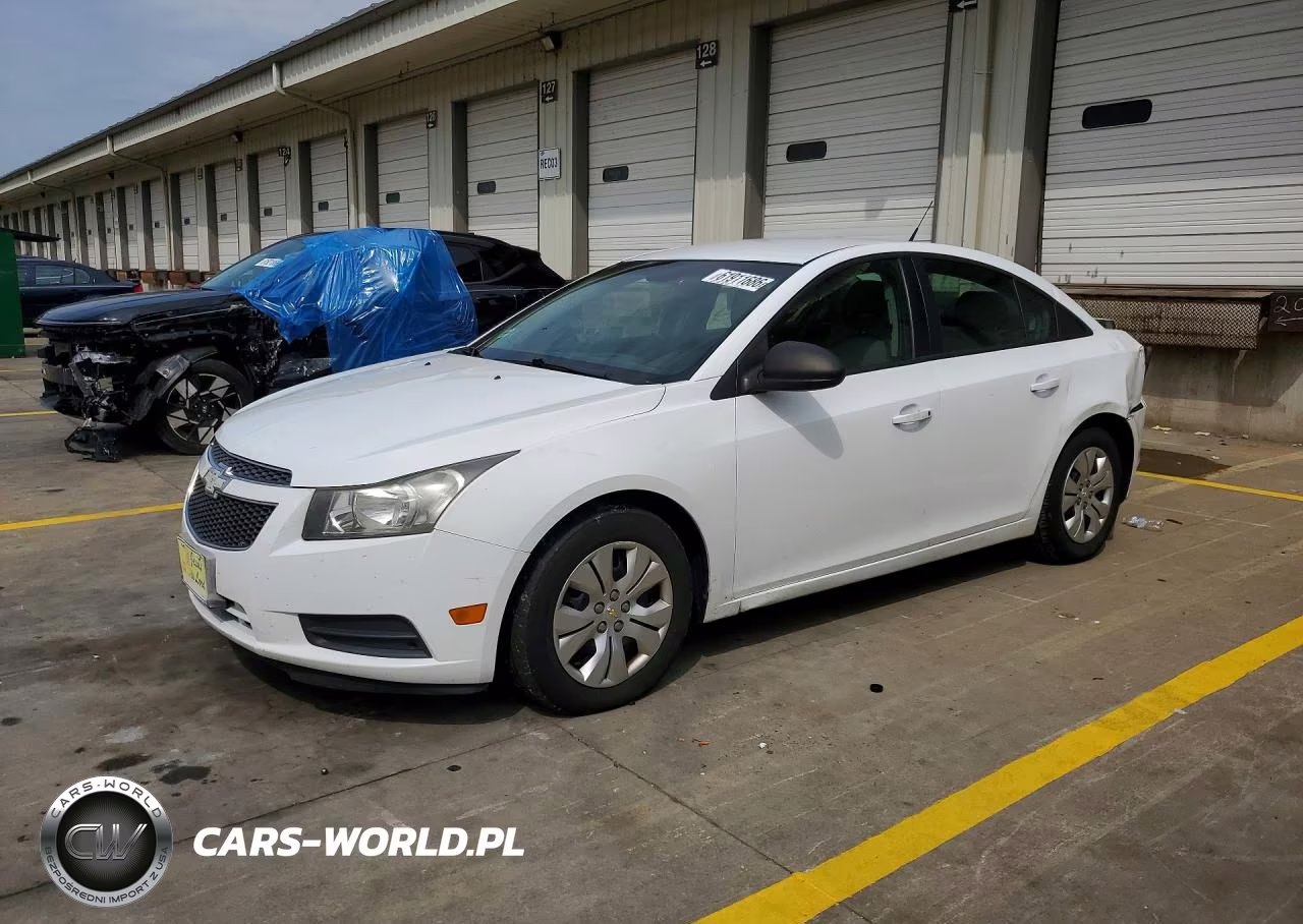 2014 Chevrolet Cruze Ls VIN:1G1PA5SG9E7223809 - 1