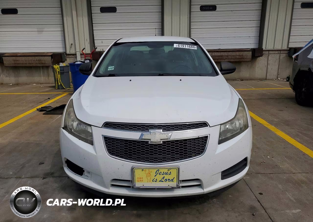 2014 Chevrolet Cruze Ls VIN:1G1PA5SG9E7223809 - 5