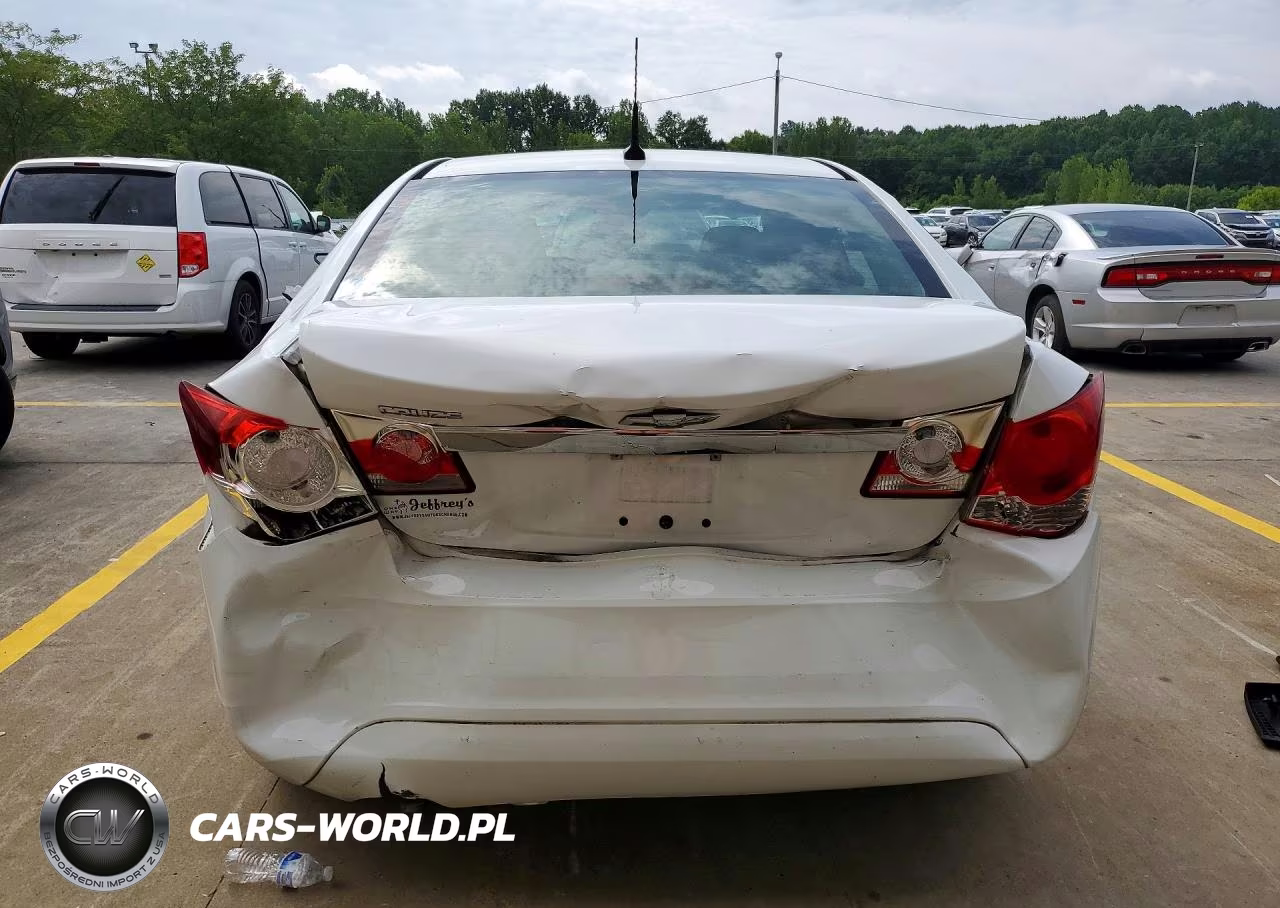 2014 Chevrolet Cruze Ls VIN:1G1PA5SG9E7223809 - 6