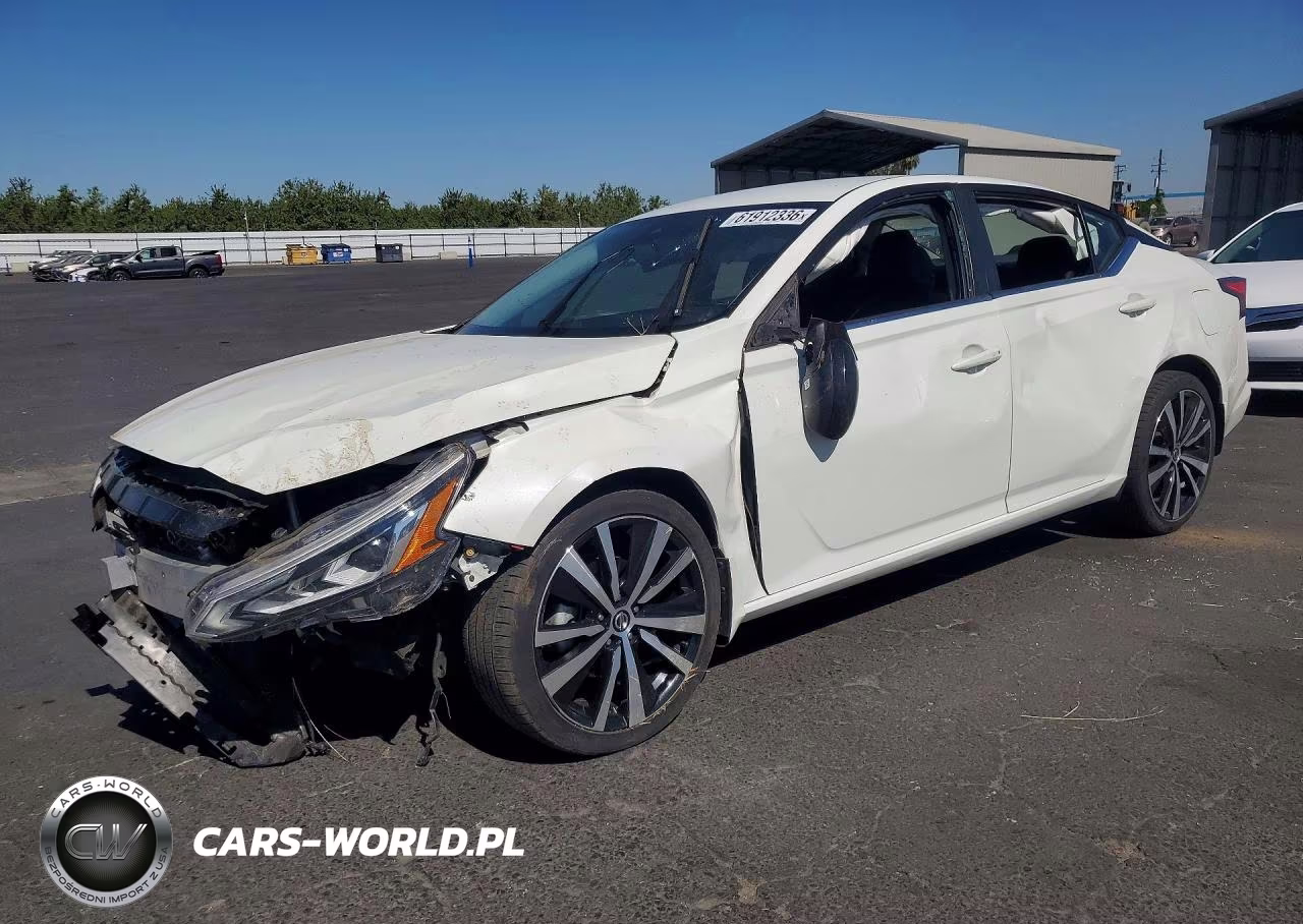 2021 Nissan Altima Sr – zdjęcie 1 z 13