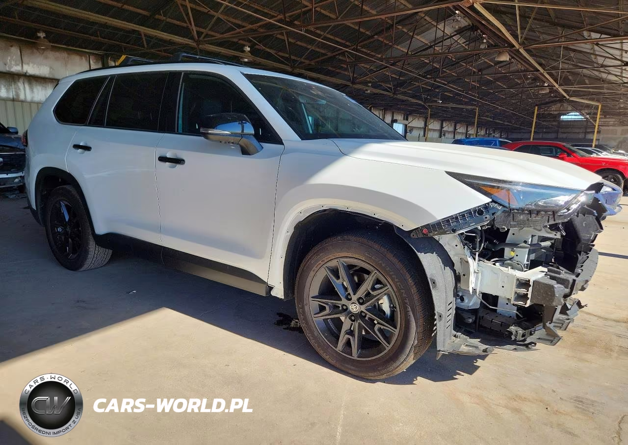 2026 Toyota Grand Highlander Hybrid Nightshade VIN:5TDACAB59TS085044 - 4