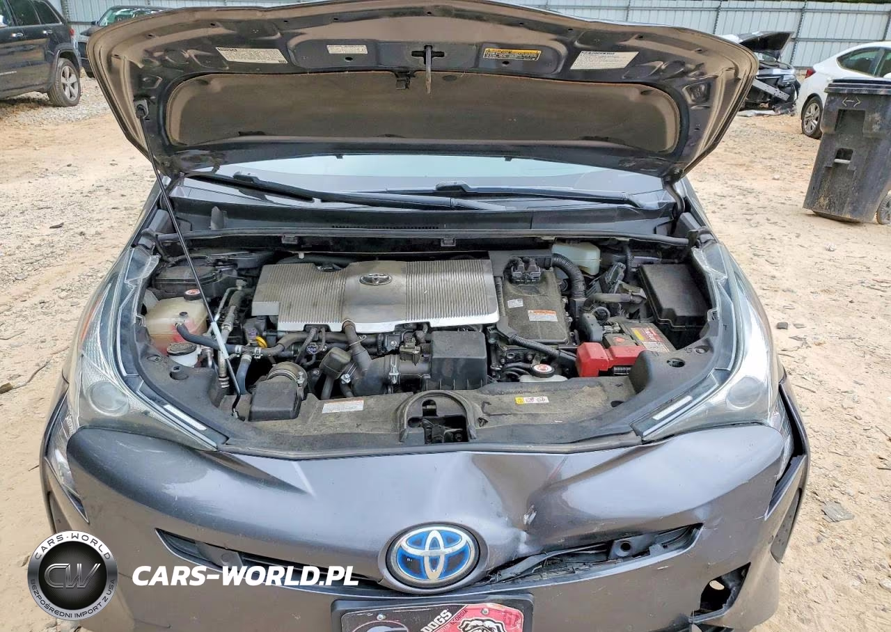 2018 Toyota Prius Four VIN:JTDKARFU5J3067682 - 11