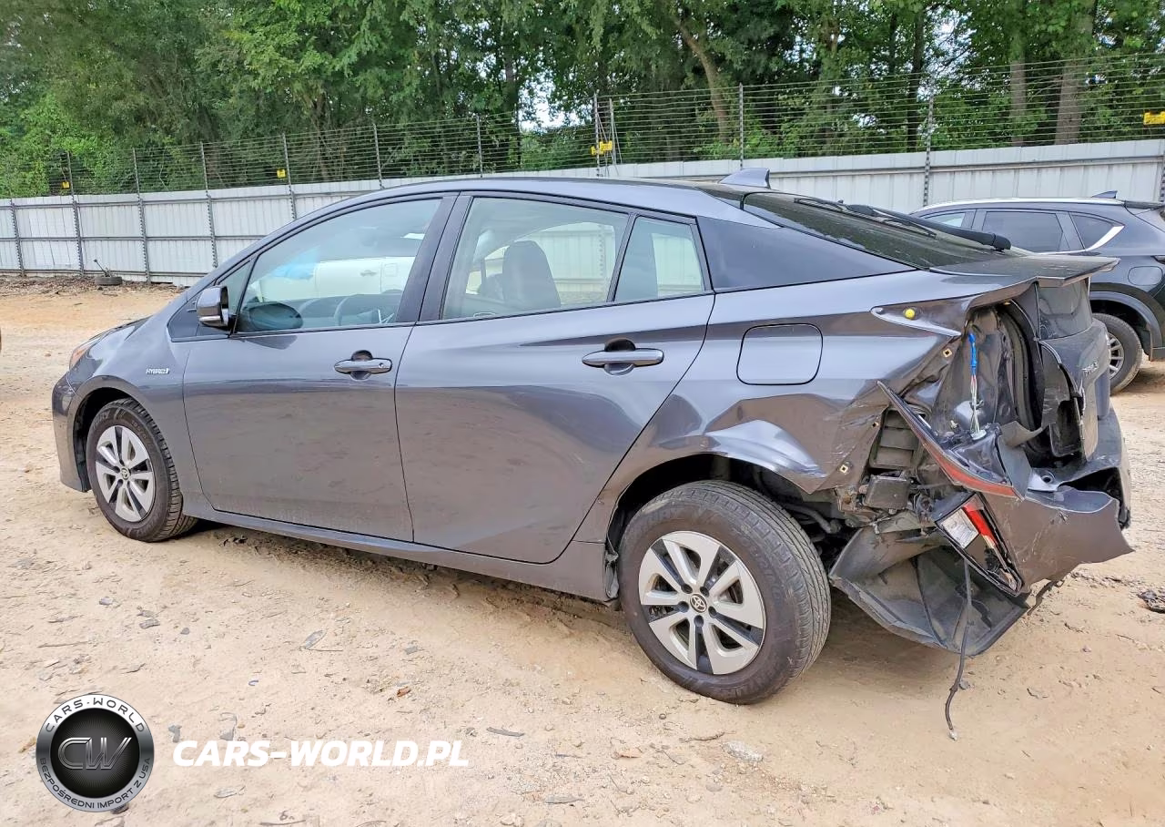 2018 Toyota Prius Four VIN:JTDKARFU5J3067682 - 2