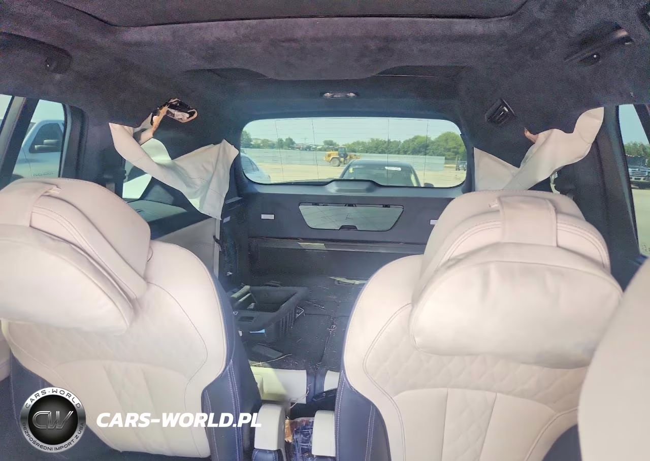 2020 BMW X7 xDrive40I VIN:5UXCW2C0XL0E74708 - 10