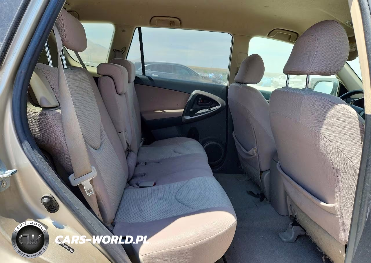 2007 Toyota Rav4 Base VIN:JTMBD33V476038909 - 10