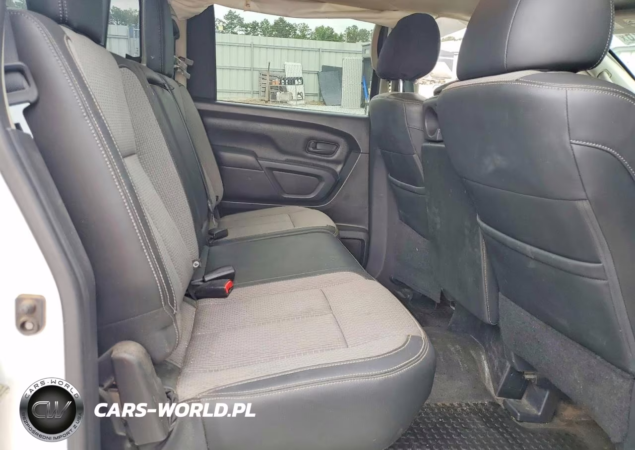 2018 Nissan Titan S VIN:1N6AA1EK6JN543341 - 10