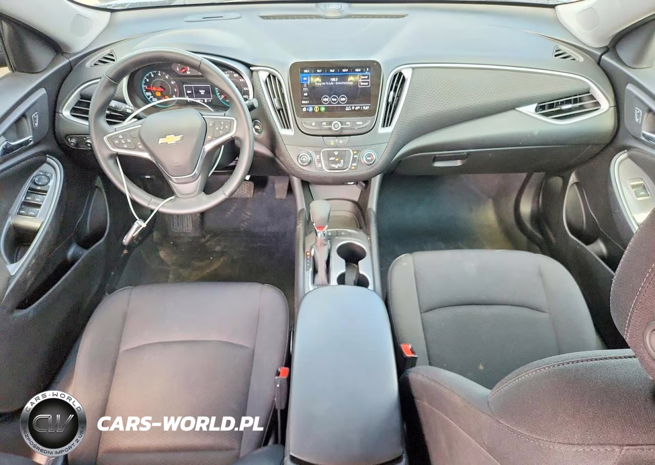 2025 Chevrolet Malibu Rs VIN:1G1ZG5ST6SF135905 - 8