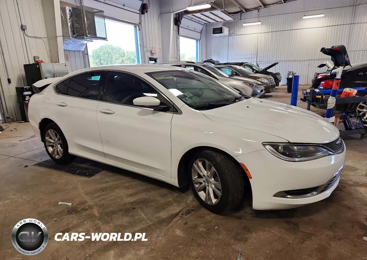 2015 Chrysler 200 Limited VIN:1C3CCCAB3FN748277 - 4