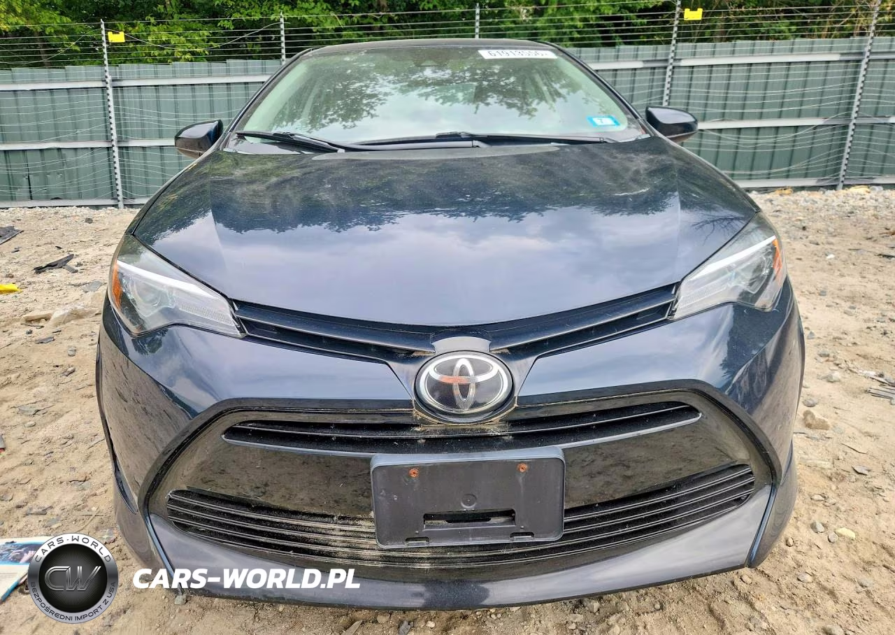 2019 Toyota Corolla Le VIN:2T1BURHE3KC195313 - 5