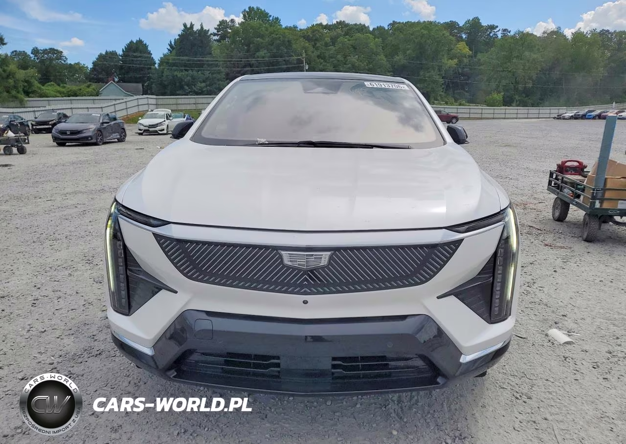 2025 Cadillac Optiq Luxury VIN:3GYK3DMR4SS216794 - 5