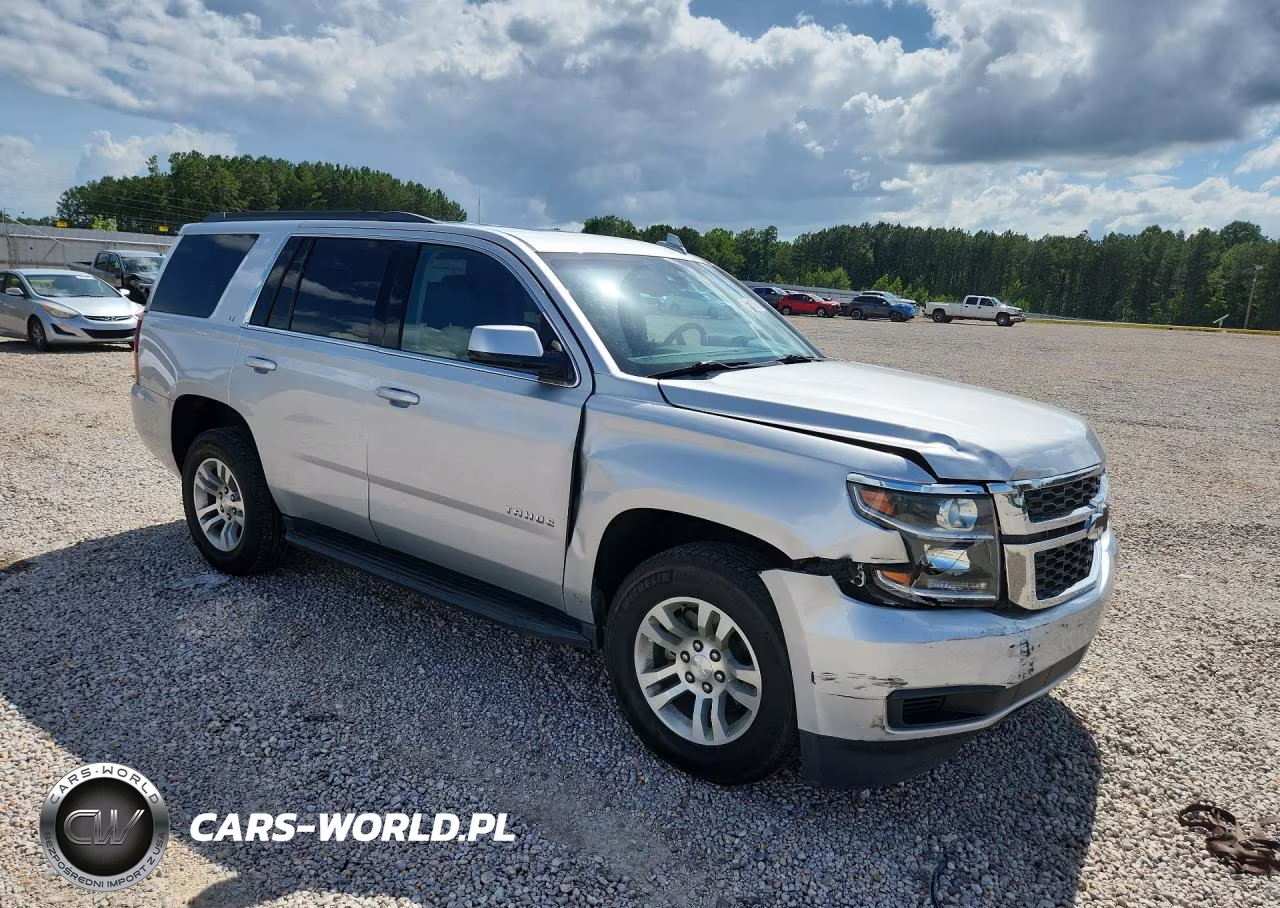 2018 Chevrolet Tahoe C1500 Lt VIN:1GNSCBKC7JR404596 - 4