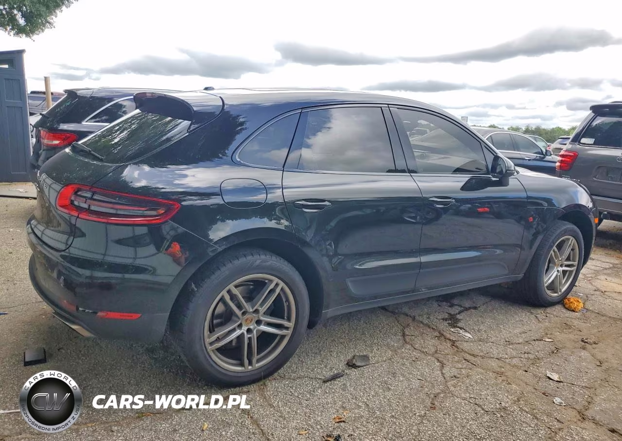 2017 Porsche Macan VIN:WP1AA2A55HLB08582 - 3