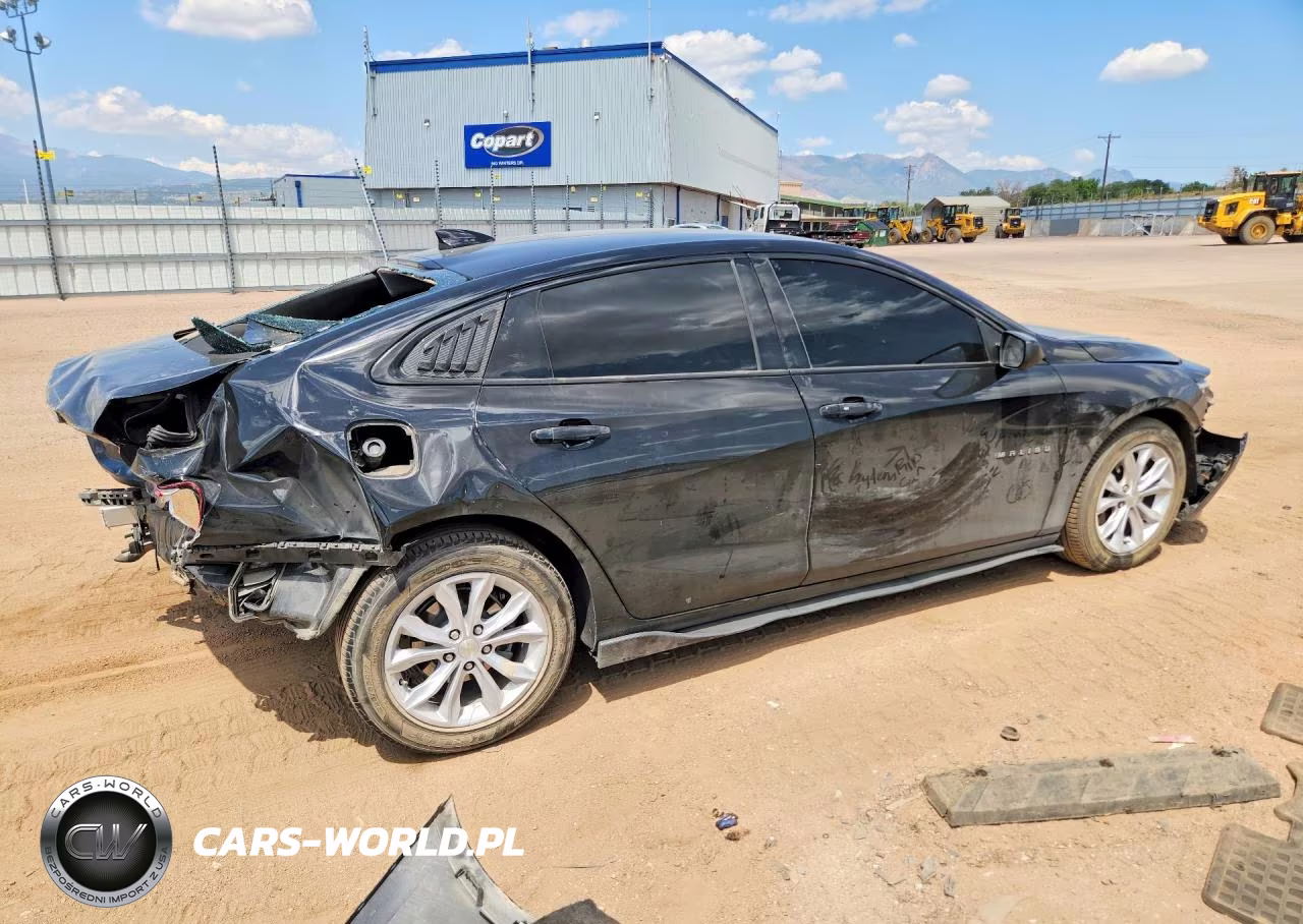 2020 Chevrolet Malibu Lt VIN:1G1ZD5ST4LF055478 - 3