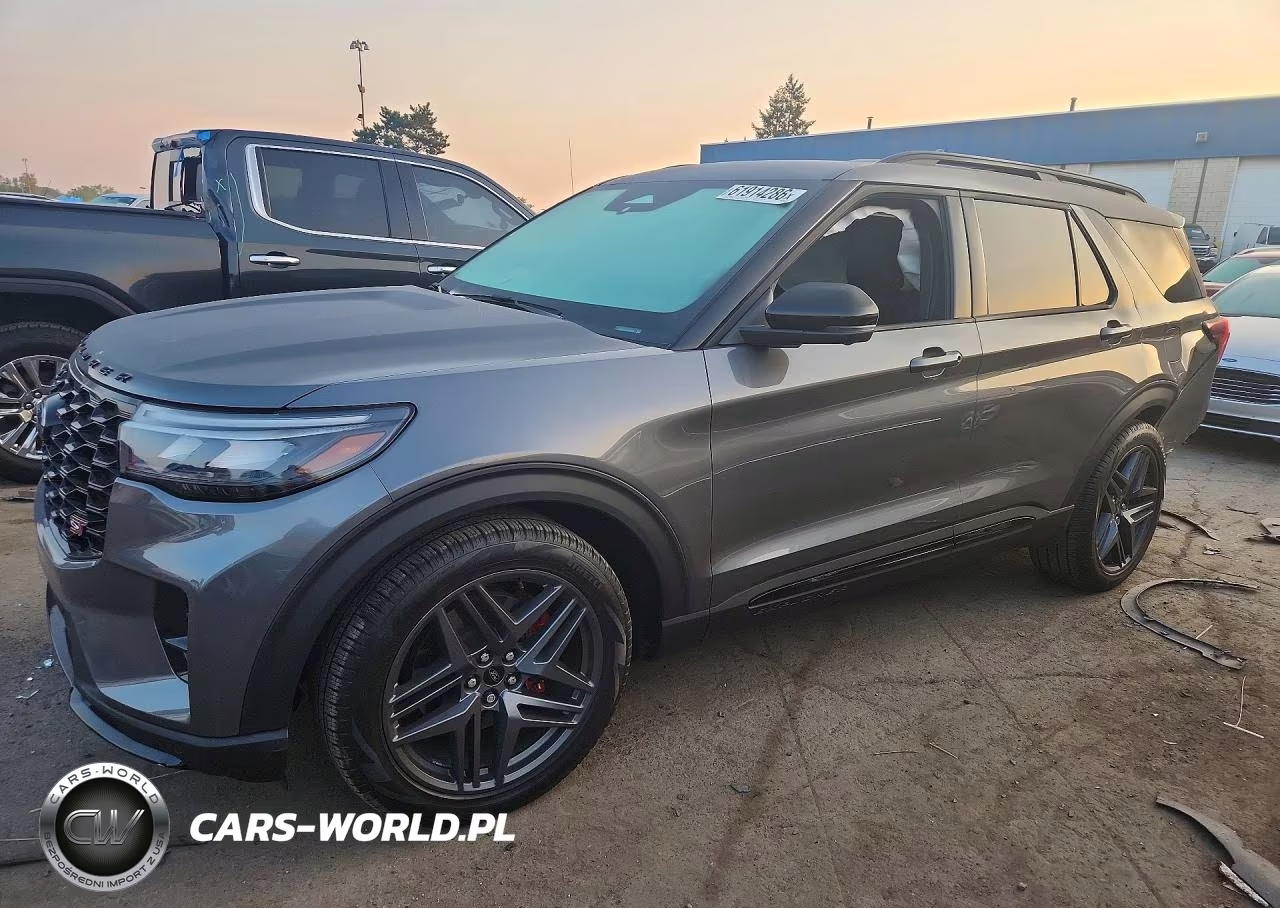 2025 Ford Explorer St – zdjęcie 1 z 13