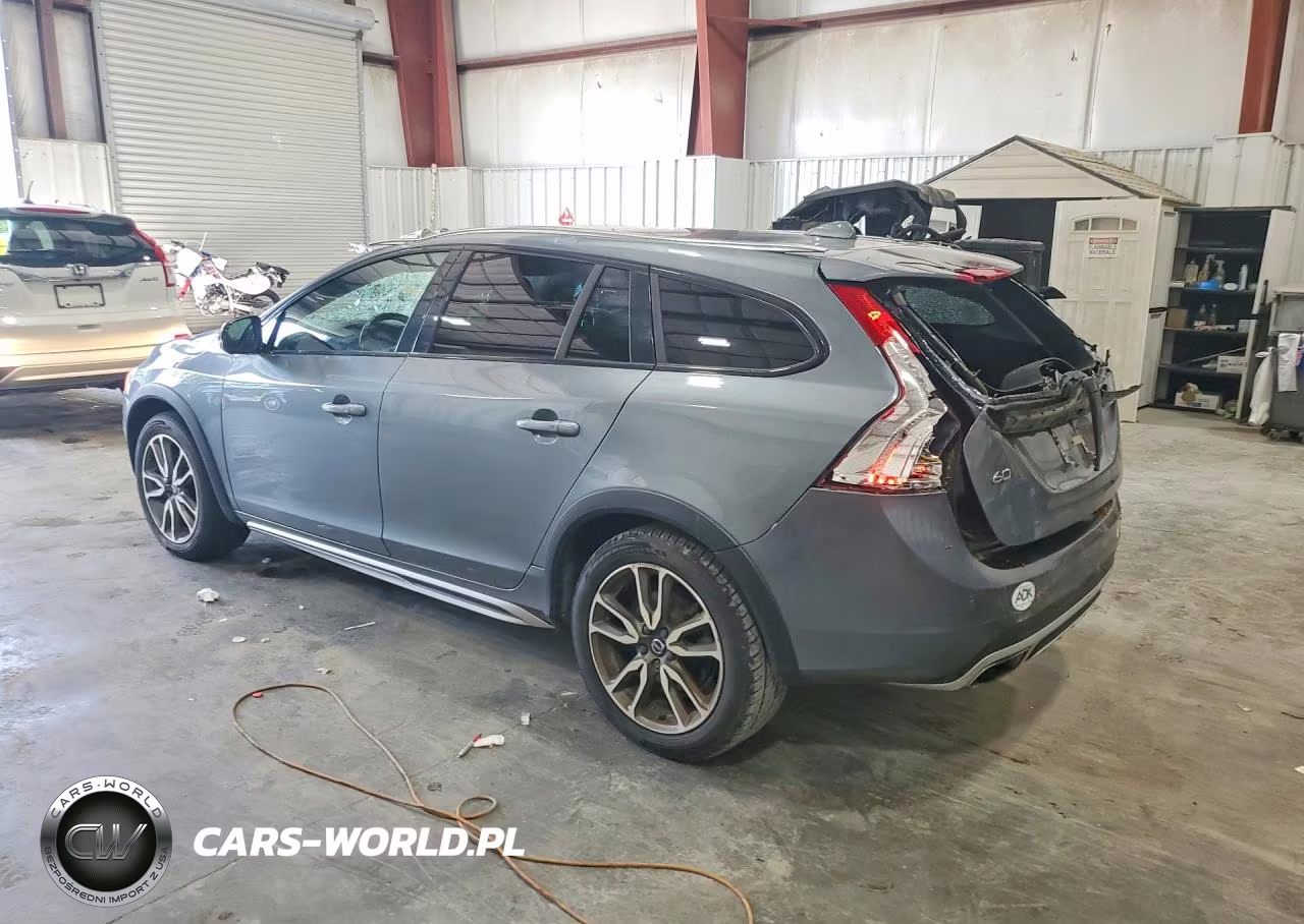 2018 Volvo V60 Cross Country Premier VIN:YV440MWK3J2059712 - 2