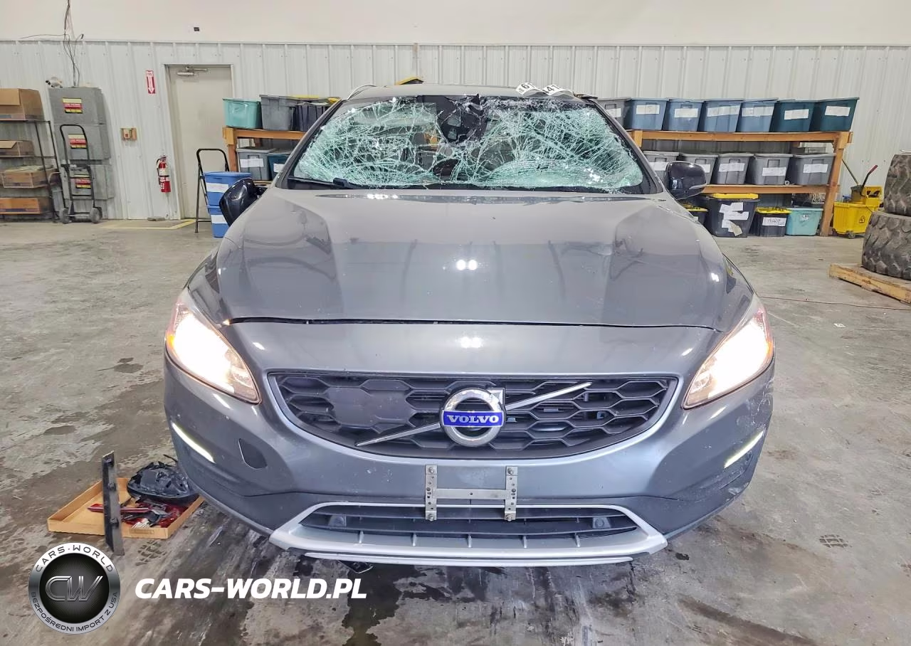 2018 Volvo V60 Cross Country Premier VIN:YV440MWK3J2059712 - 5
