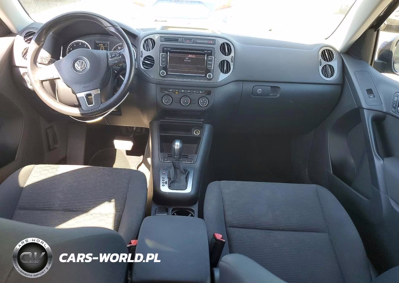 2015 Volkswagen Tiguan S VIN:WVGBV7AX1FW552834 - 8