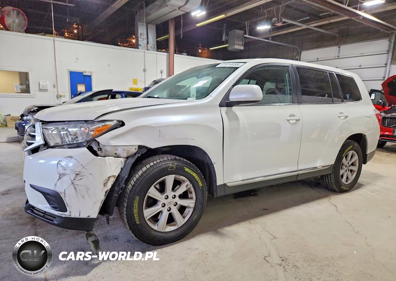 2013 Toyota Highlander Base