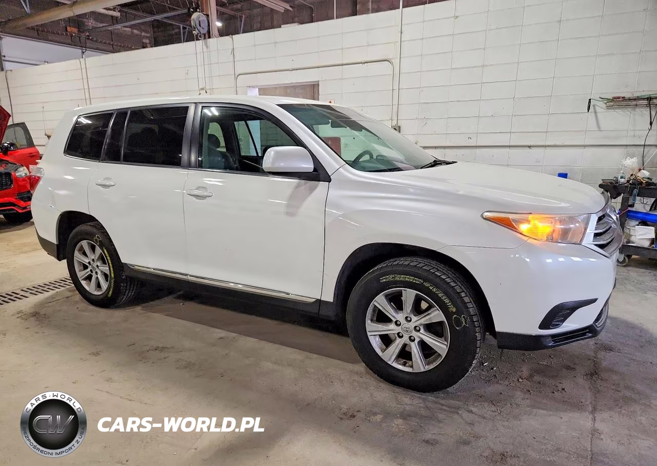 2013 Toyota Highlander Base VIN:5TDBK3EH9DS248737 - 4
