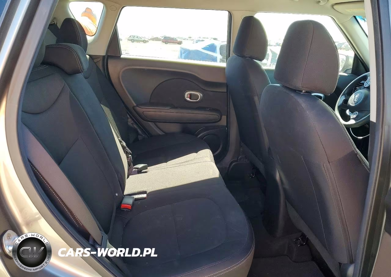 2018 Kia Soul Base VIN:KNDJN2A25J7541877 - 10
