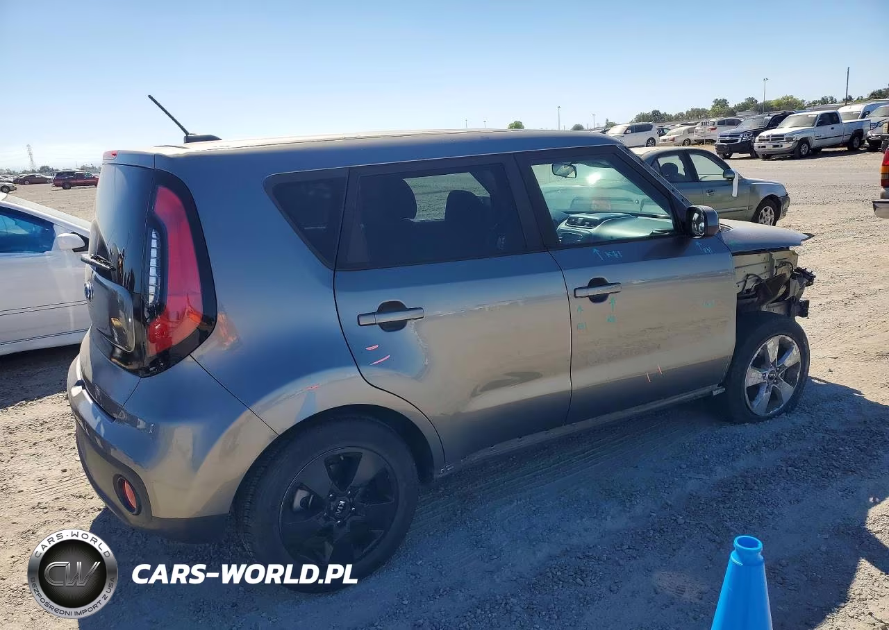 2018 Kia Soul Base VIN:KNDJN2A25J7541877 - 3