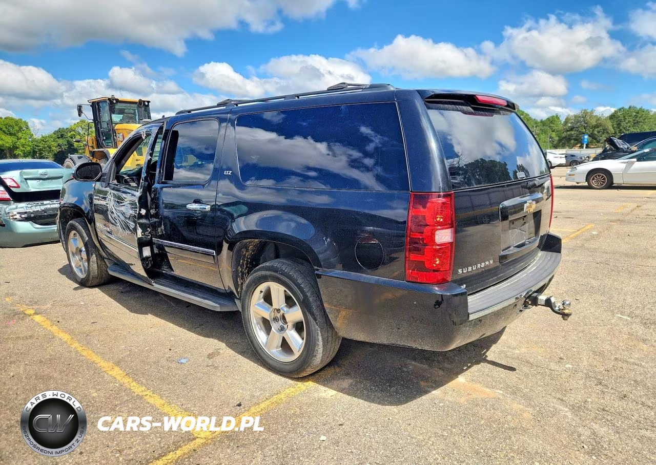 2010 Chevrolet Suburban C1500 Ltz VIN:1GNUCKE02AR173357 - 2