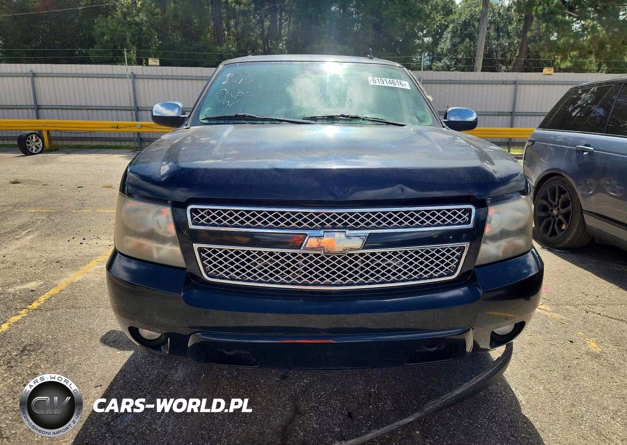 2010 Chevrolet Suburban C1500 Ltz VIN:1GNUCKE02AR173357 - 5