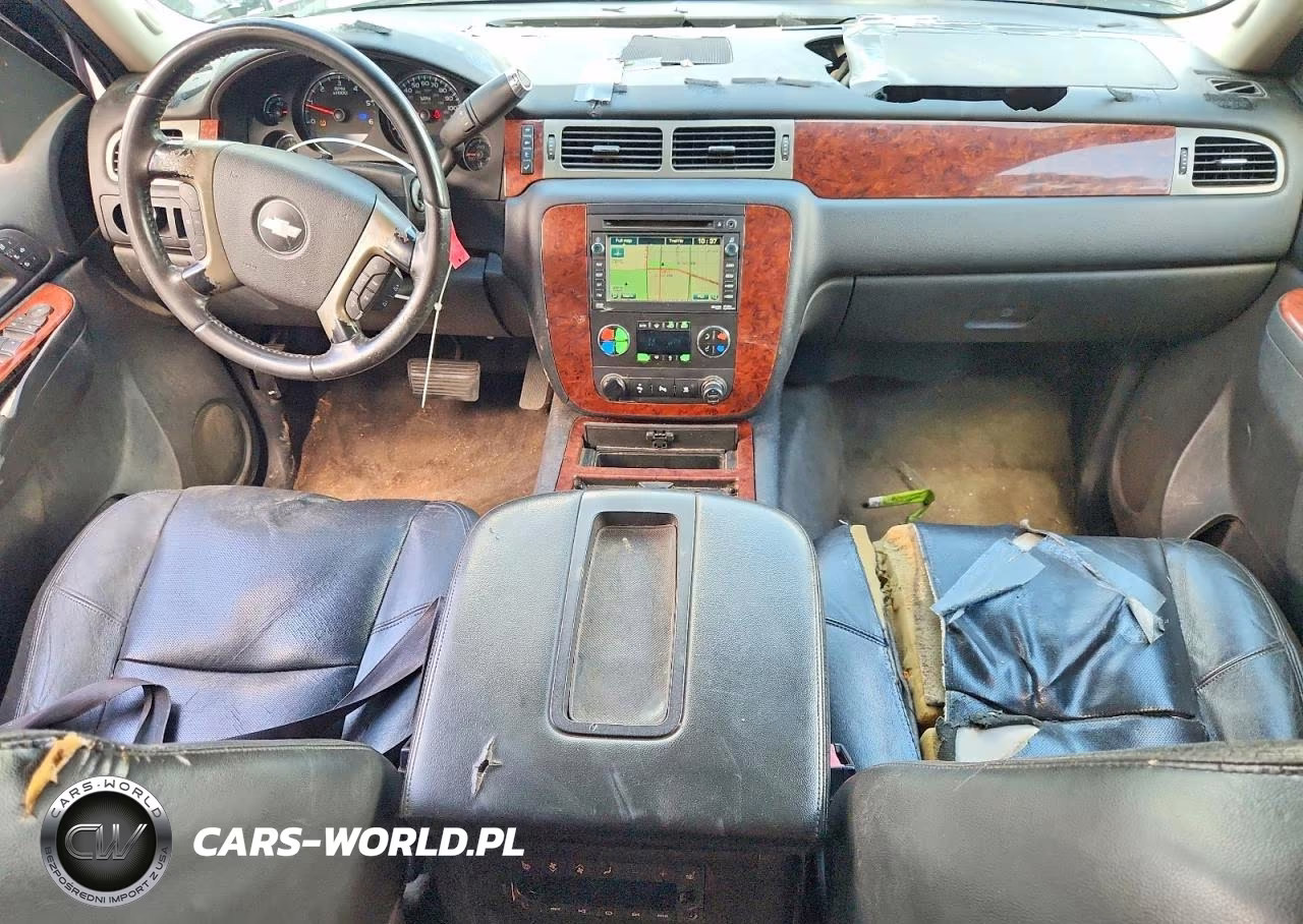 2010 Chevrolet Suburban C1500 Ltz VIN:1GNUCKE02AR173357 - 8