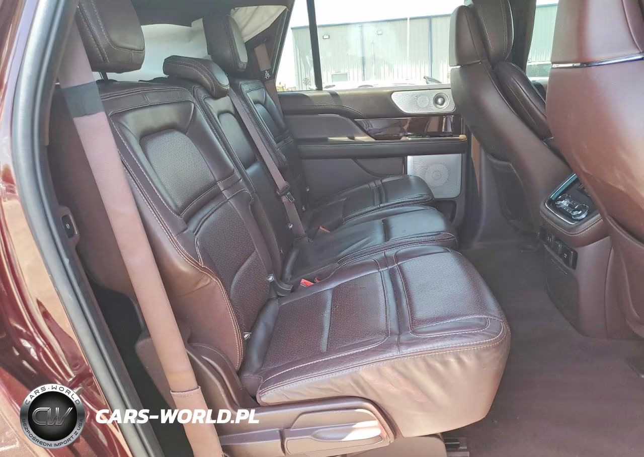 2020 Lincoln Navigator L Black Label VIN:5LMJJ3TT2LEL15455 - 11