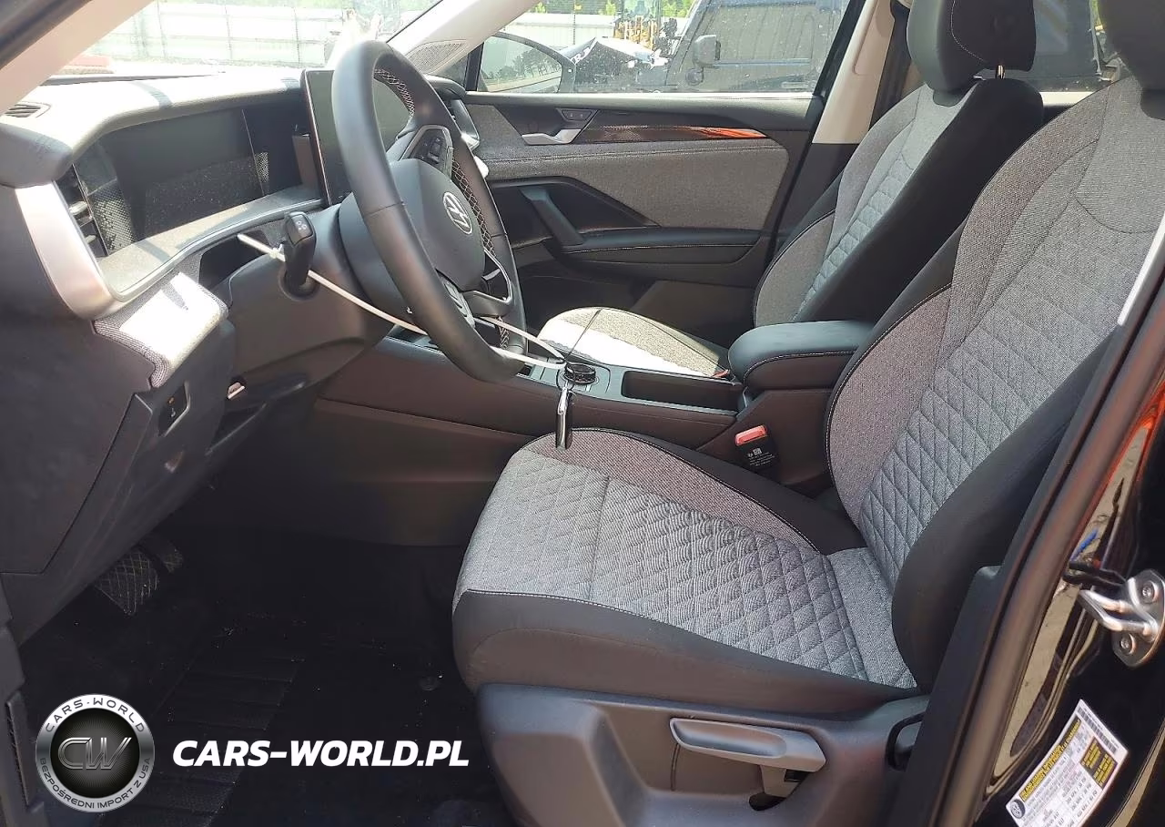 2026 Volkswagen Tiguan S VIN:3VVCR7RM8TM037897 - 7