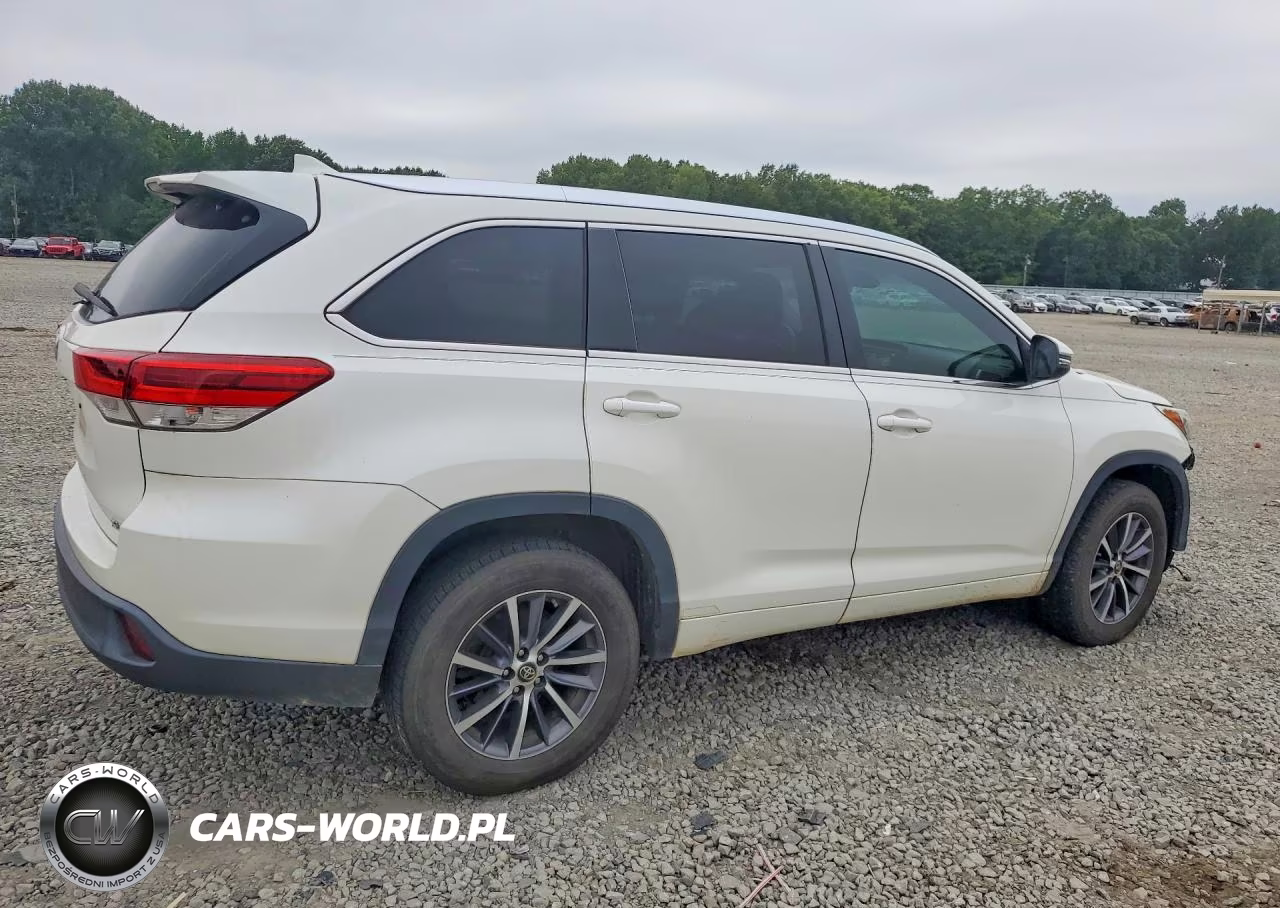 2017 Toyota Highlander Xle VIN:5TDKZRFHXHS517573 - 3