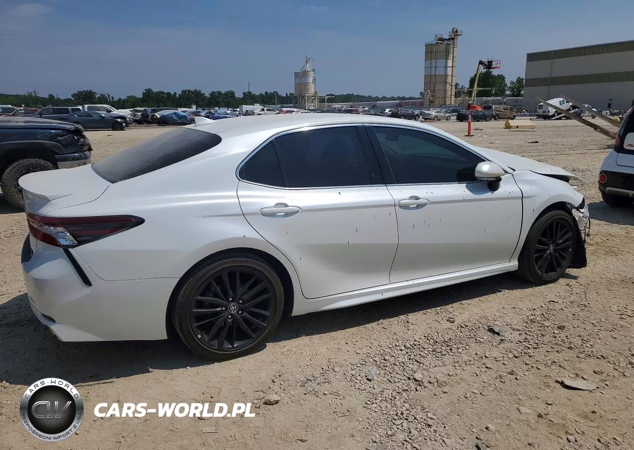 2023 Toyota Camry Xse VIN:4T1K61AK5PU095943 - 3
