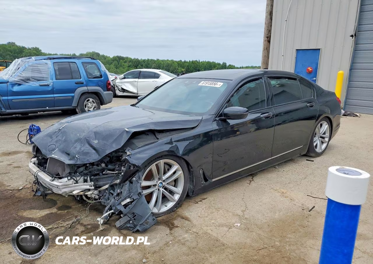 2018 BMW 750 Xi – zdjęcie 1 z 12