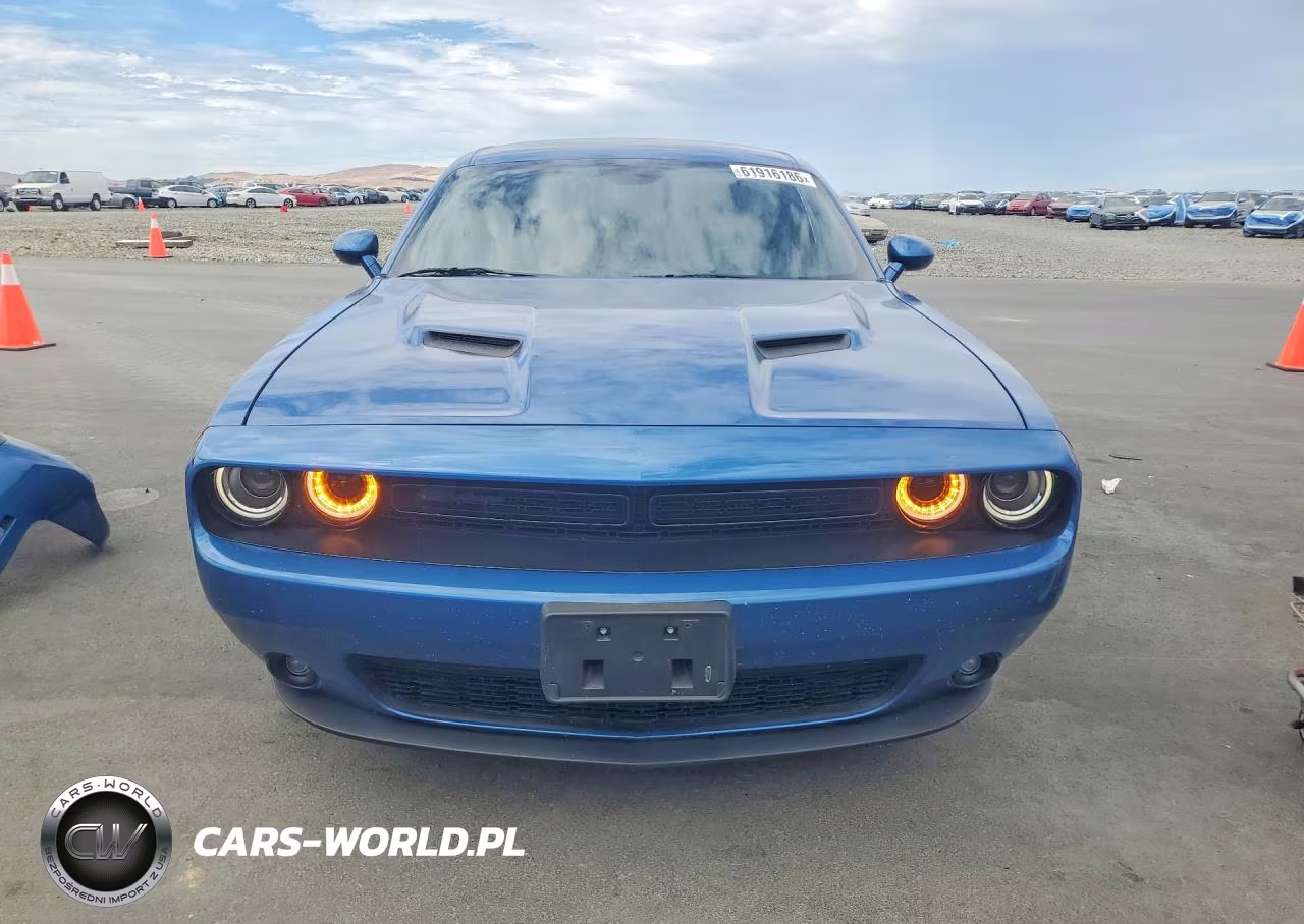 2023 Dodge Challenger Sxt VIN:2C3CDZAG0PH685967 - 5