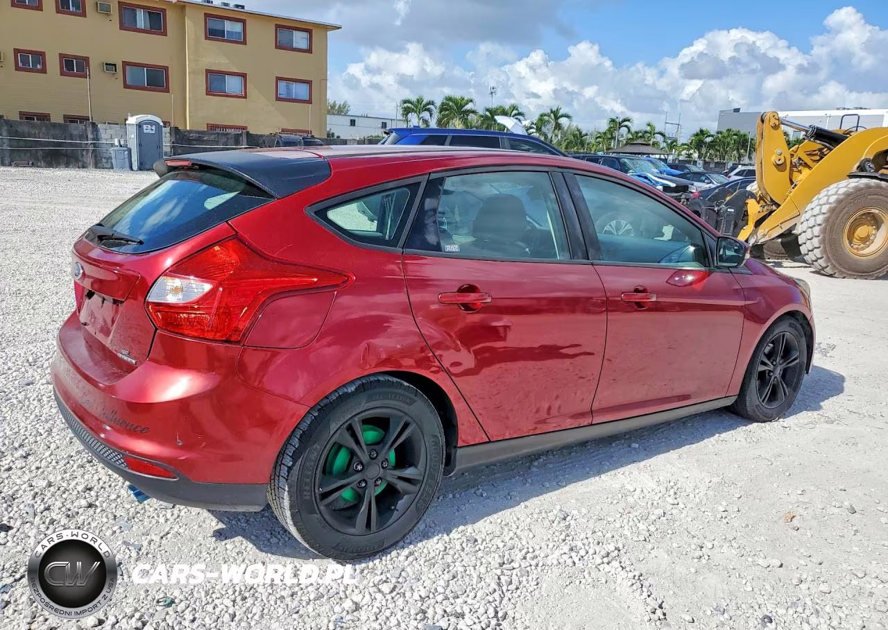 2014 Ford Focus Se VIN:1FADP3K25EL225345 - 3