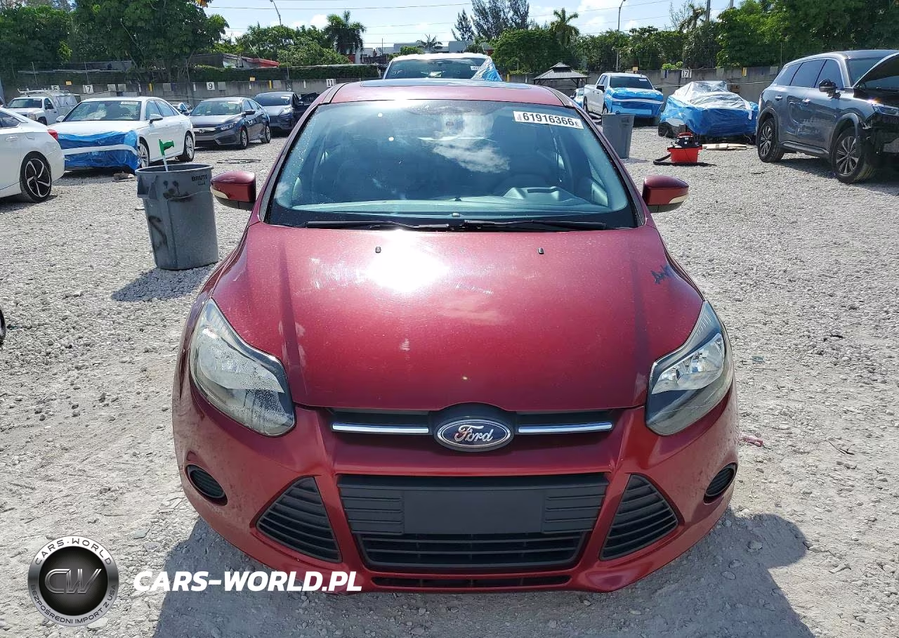 2014 Ford Focus Se VIN:1FADP3K25EL225345 - 5